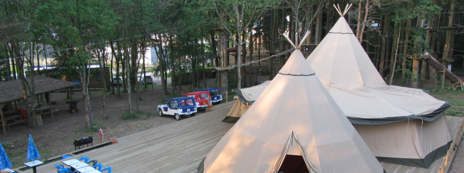 Tipis géants de reception